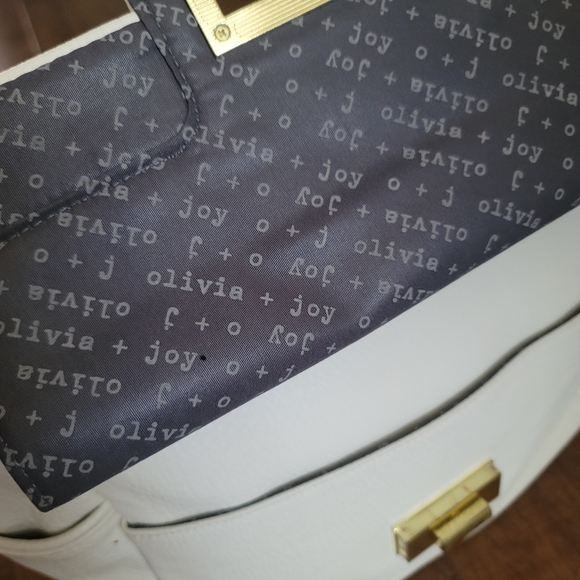 Olivia + Joy Leather Vintage Flap Front Tab Closure Bag in White - Picture 9 of 16